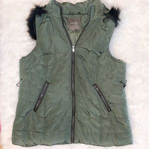 Maurice’s Army Green Puffer Vest
